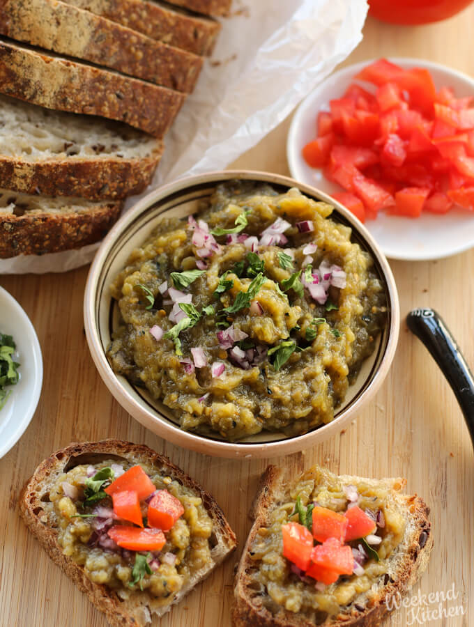 Salata de vinete – Ensalada de berenjenas asadas